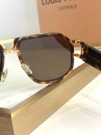 Picture of Louis Vuitton Sunglasses _SKUfw76513104fw
